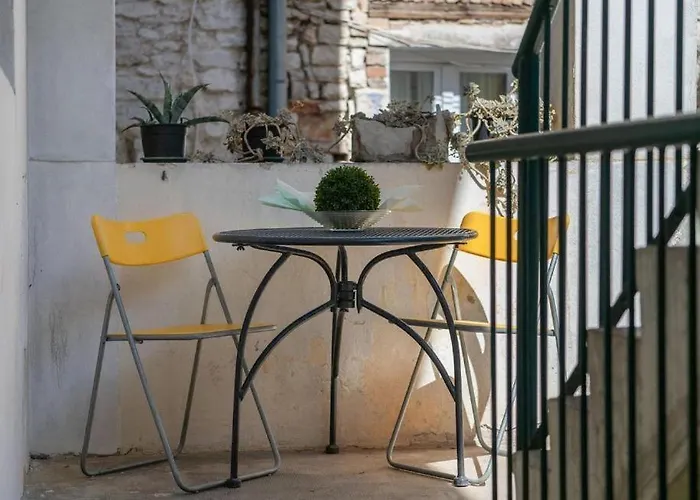 Old Place Appartement *